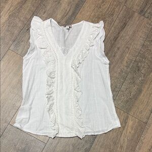 ANDREE BY UNIT White Eyelet Ruffle V-Neck Cotton Sleeveless Blouse